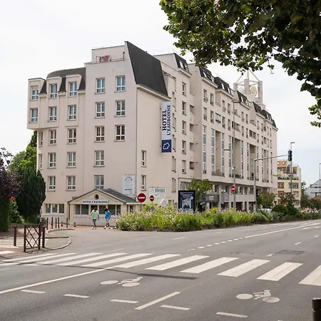 מלון L'eaubonne 3*