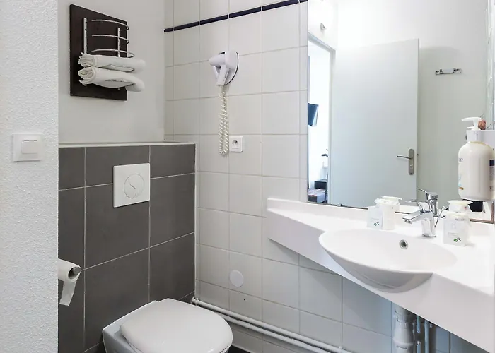 Hotel L'eaubonne 3*